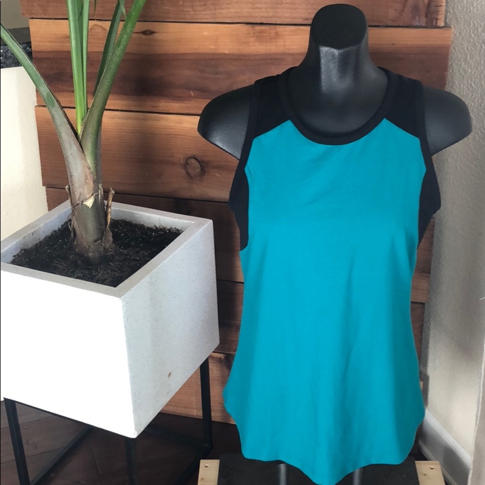 Lucy Workout Top